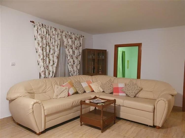 Casa din caramida, Rachitosu - 1