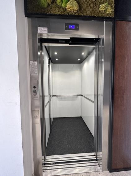 Spatiu de birouri Etaj 1 - 7