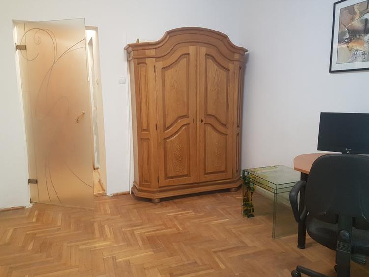 Apartament trei camere decomandat, mobilat, etaj unu, doua balcoane, Alecsandri - 2