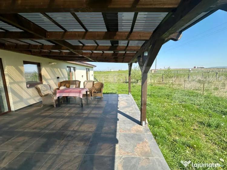 Casă cu 3 camere cu Teren 500 Mp în Central
