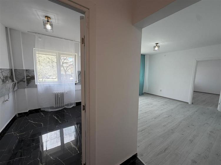 Apartament 2 camere, Podu Ros - Hotel International etaj 1 - 6