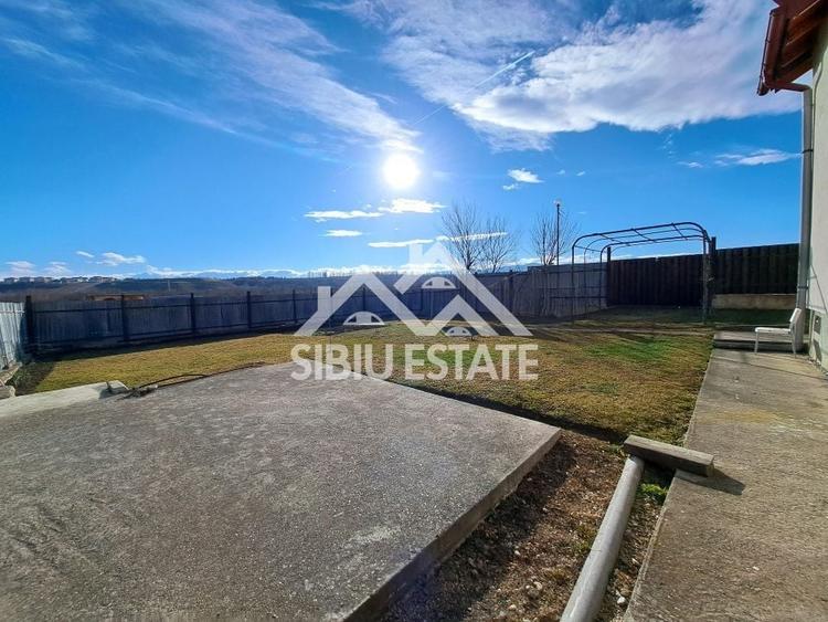 Casa Sibiu cu pivnita si garaj, curte mare - 7