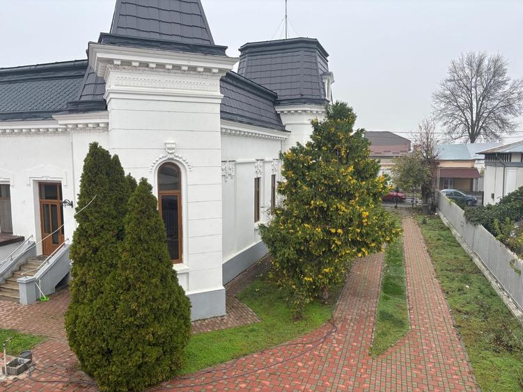 Ultracentral,vila S+P+E,faleza Dunarii,langa parc,Primaria Corabia,teren=1137mp - 23