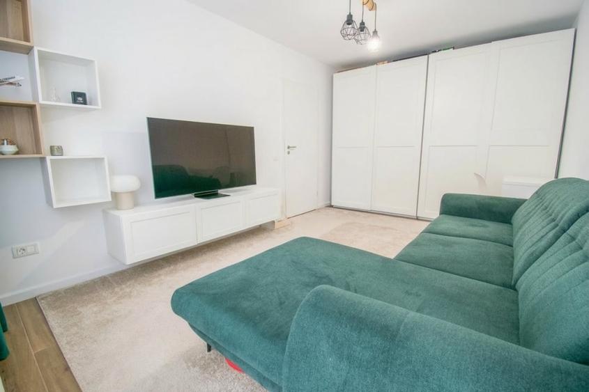 Bd.Obregia 2 camere,renovat lux,mobilat-utilat,centrala proprie,etaj 3/10 - 5