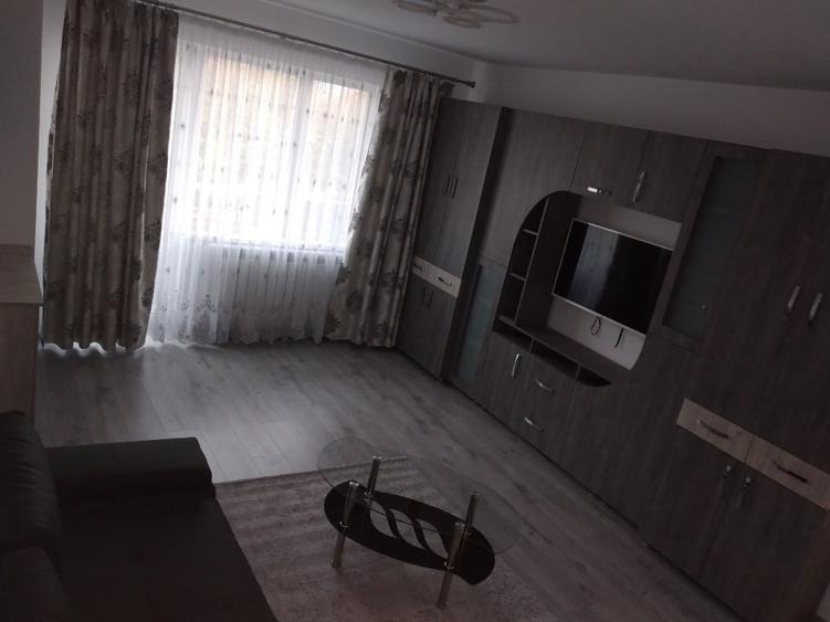 Apartament cu 2 camere decomandat, mobilat în Tătărași