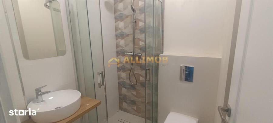 Apartament cu 3 camere, mobilat în 9 Mai