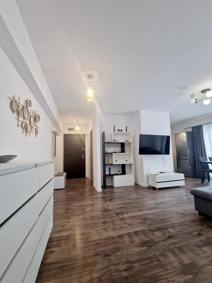 Apartament cu 3 camere decomandat, mobilat în Barbu Văcărescu