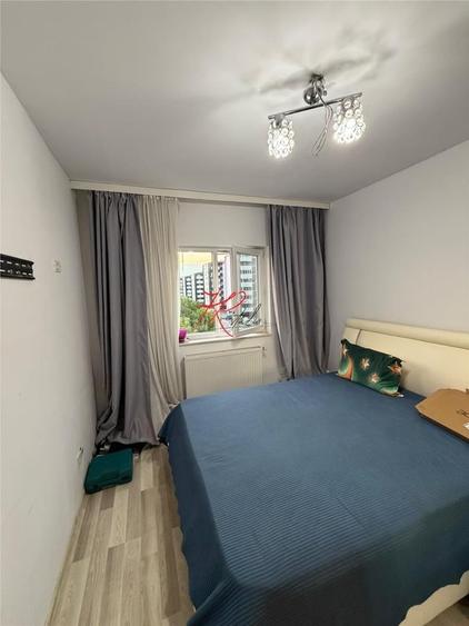 Apartament cu 2 camere decomandat în Apărătorii Patriei