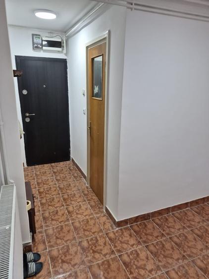 Apartament cu 2 camere decomandat în Militari