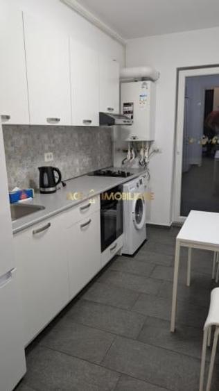 Apartament cu 2 camere decomandat, mobilat în Berceni