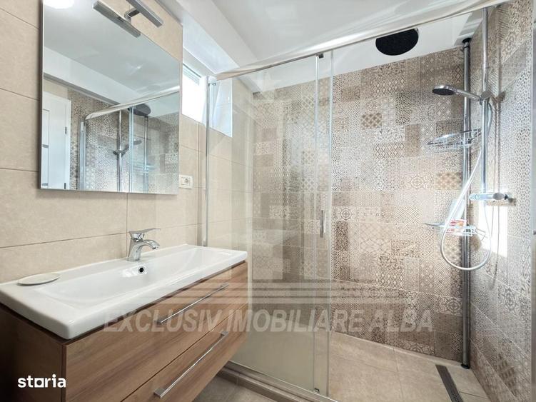 Apartament cu 3 camere decomandat în Cetate