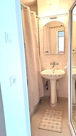 Proprietar, închiriez 2 camere, mobilat, utilat, parcare, centrul civic, Toamnei - 13