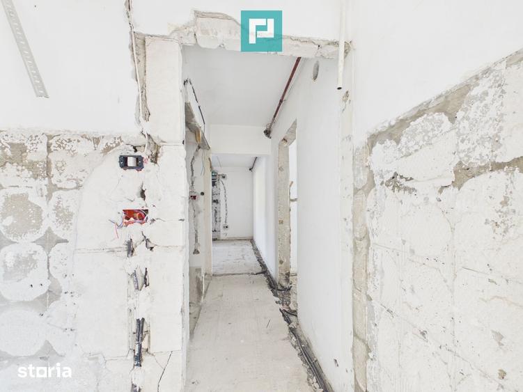 Apartament cu 3 camere în Aurel Vlaicu