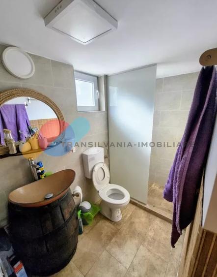 Casă individuală cu 4 camere cu Canalizare în Iris