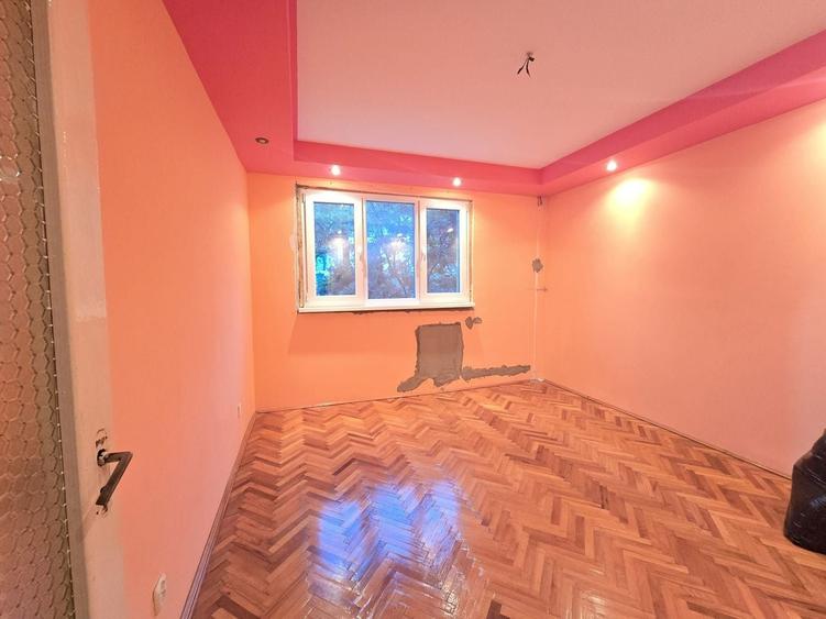 Apartament cu 2 camere decomandat în Micro 13