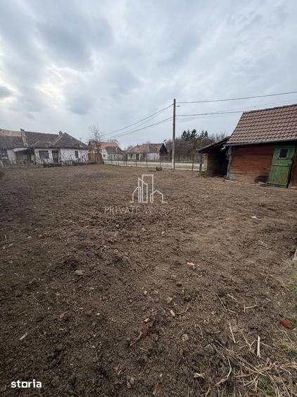 Casă cu 2 camere cu Teren 582 Mp în Saschiz