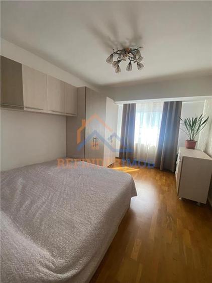 Apartament cu 2 camere decomandat, mobilat în Ozana