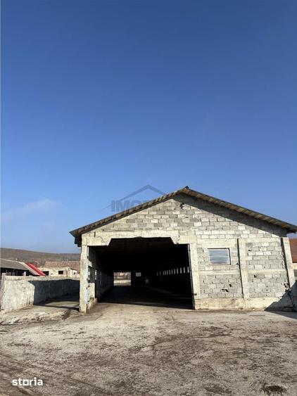 Spațiu comercial, de 4,800 mp, în Vâlcele