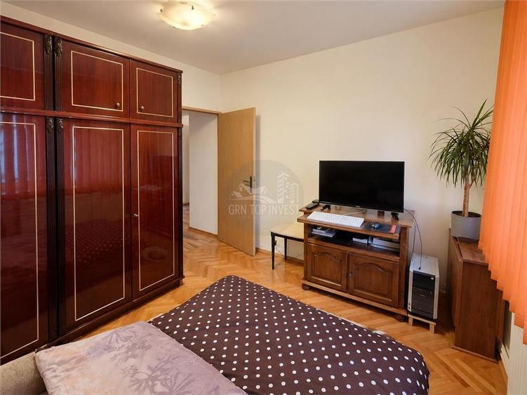 Apartament cu 2 camere decomandat în Valea Aurie