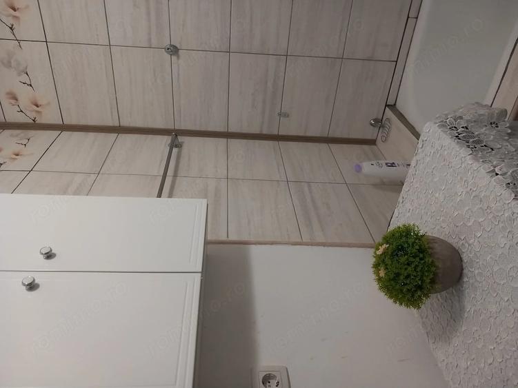 Garsoniera confort unu zona Independen?ei col? cu Veterani etajul 3 4 - 4