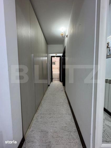 Apartament cu 3 camere decomandat în Central