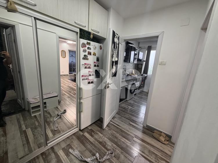 2 Camere 8 minute Metrou titan 58 mp totali Dressing - 18