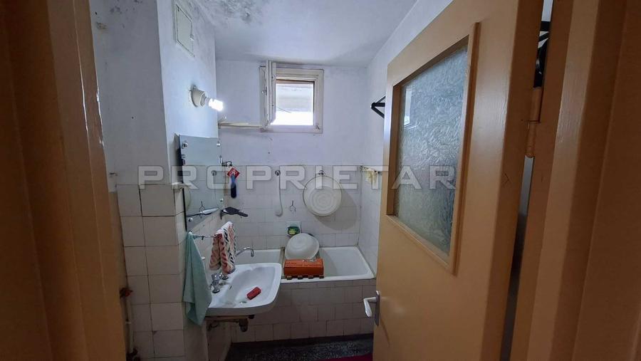 Apartament cu 2 camere semidecomandat în Apusului