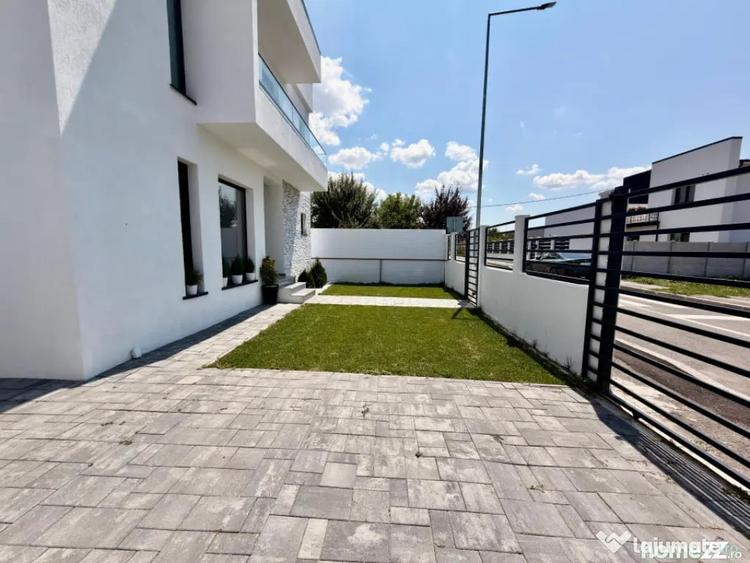 Casă cu 5 camere cu Teren 301 Mp în Central