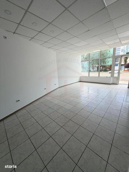 Spațiu comercial, de 53 mp, în Central