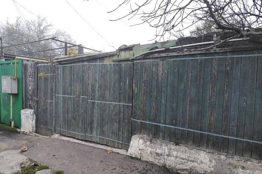 Casă bătrânească + teren 207 mp în Medeea – zonă liniștită – proprietar - 1