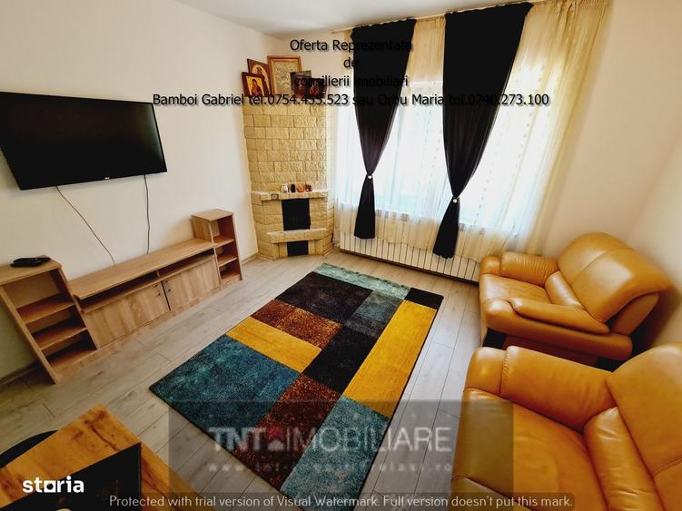 Casă cu 2 camere decomandat în Central