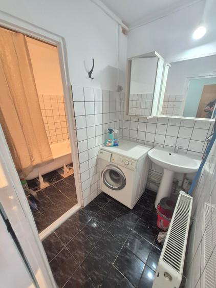 1 Cam-Complexul Studentesc-5 Min Centru--Mobilat--Aer Conditionat-280 Euro! - 7