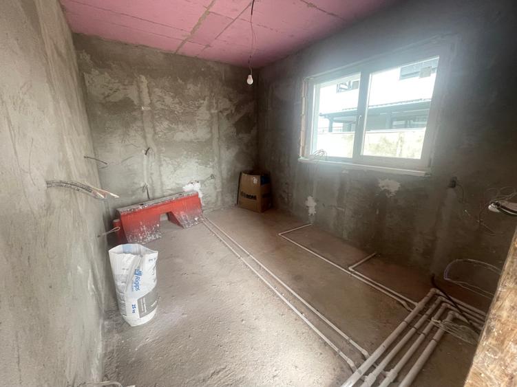 Complex nou 4 case P+1+M.5 cam.Util 175mp.Teren 253mp - 13