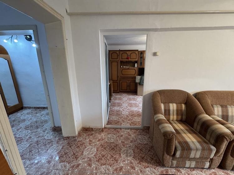 2 cam. 55 mp, decomandat, et.4, str. Manastirii - 9