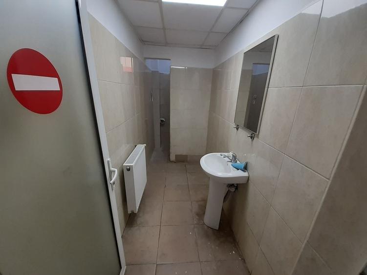 Showroom, birouri si depozitare in zona comerciala din Afumati - 10