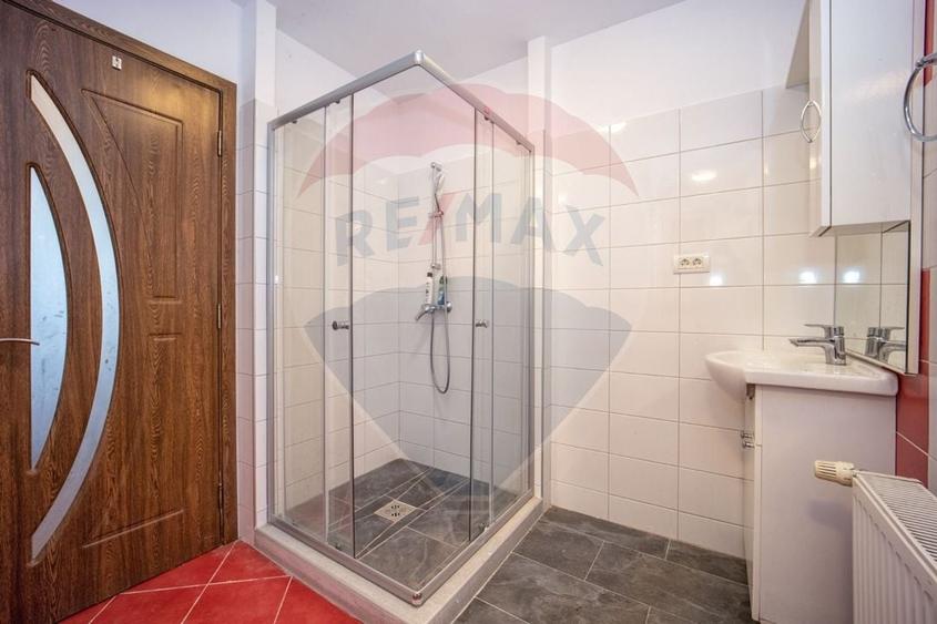 Casă cu două corpuri, teren 835 mp, str. I.L. Caragiale, Râșnov - 12