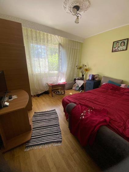 3 decomandate parter inalt cu centrala zona Orizont - 3