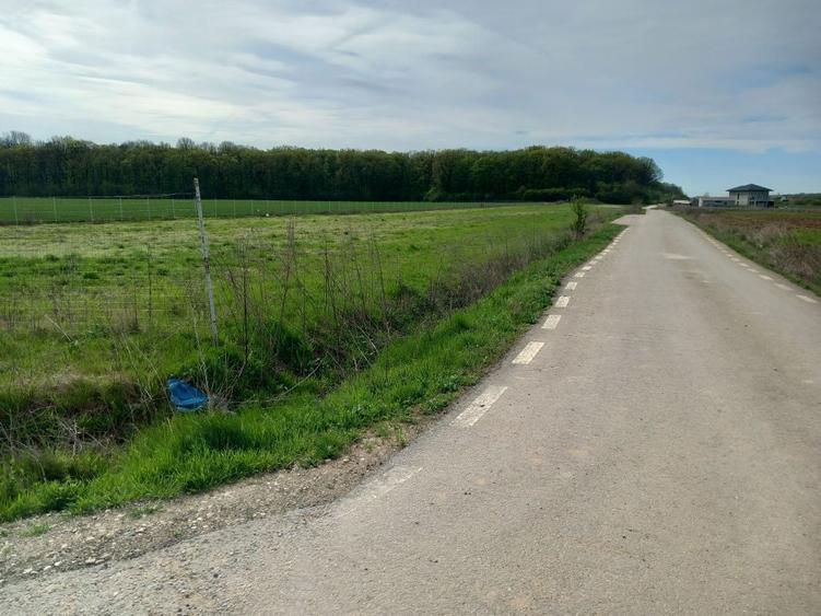 Teren intravilan 1850m - 3