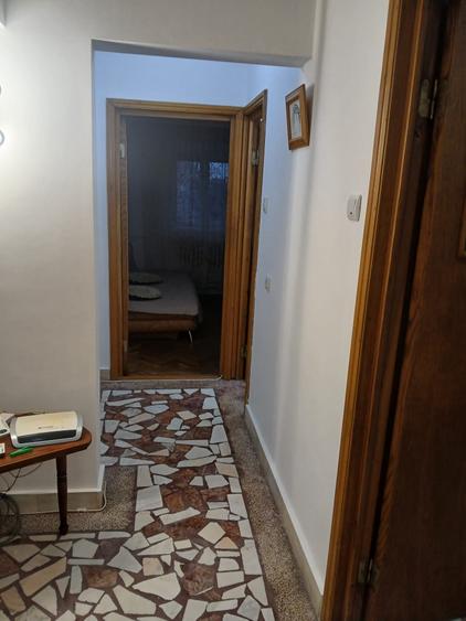 Oferim spre chirie apartament zona Spital - 4
