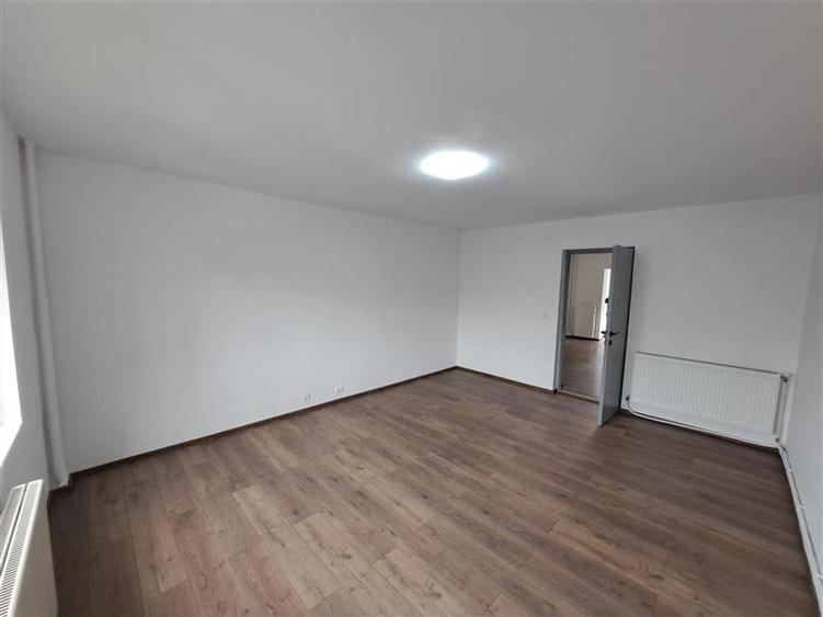 Spatiu comercial, 75 mp utili, situat in cartierul Manastur! - 2