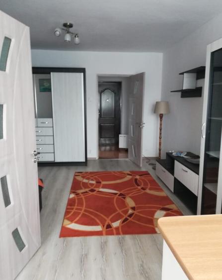 Inchiriez garsoniera confort I zona parc Brancu?i-Titan - 9