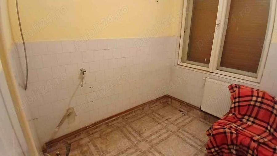 Comision 0 - Apartament cu 2 camere, zona Garii, Caransebes - 9