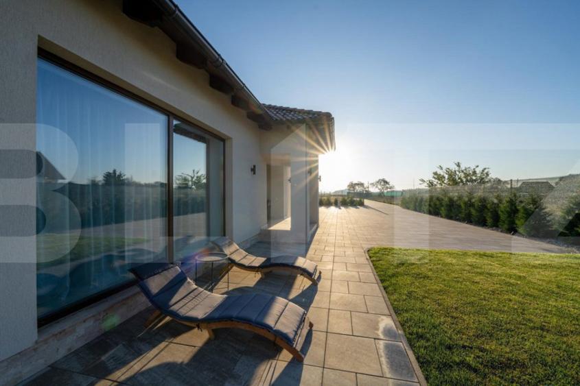 Casa ultra moderna, 280mp disponibila imediat - 1
