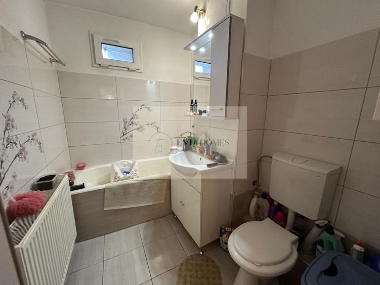 3 camere decomandate/2 băi/Etaj intermediar - 4