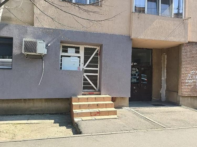 Inchiriez spatiu comercial locatie de top vad foarte bun Strada Crisan intersectie Mihai Viteazu - 1