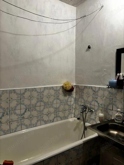 apartament 2 camere decomandat langa metrou - 2