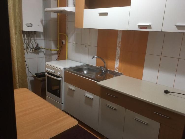 Garsoniera in bloc nou zona Stadion - 6