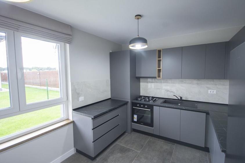 Vila individuala in complex,mobilata,  incalzire in pardoseala , teren 400 mp - 9