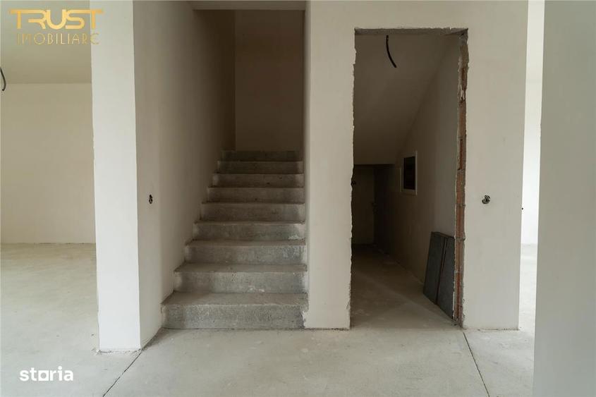 Casă cu 4 camere cu Teren 440 Mp în Apahida