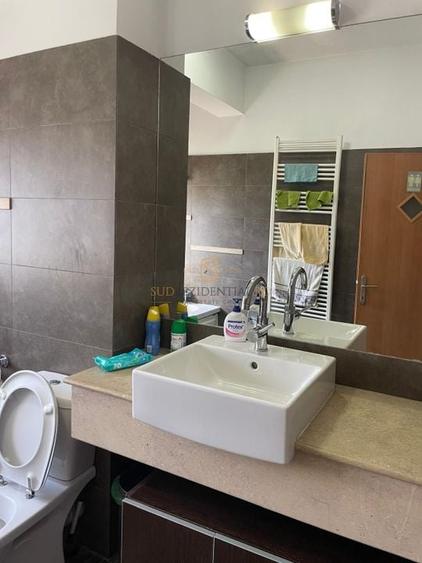 Apartament modern cu 2 camere- zona Piata Unirii, Comision 0 - 4